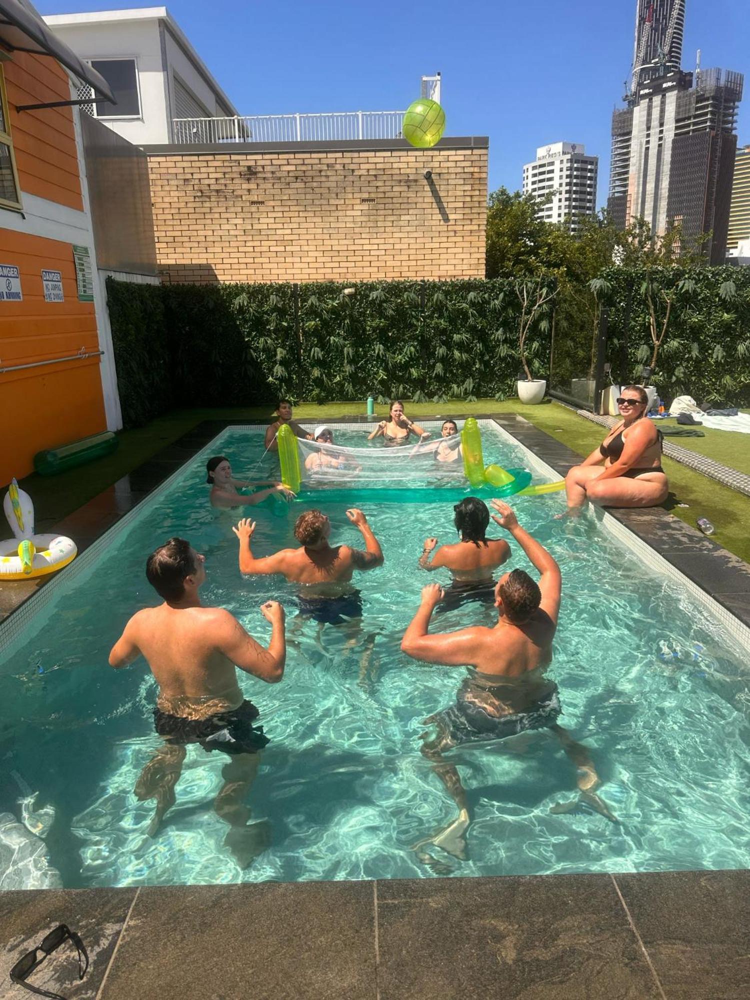 City Backpackers Hq Брисбен Экстерьер фото