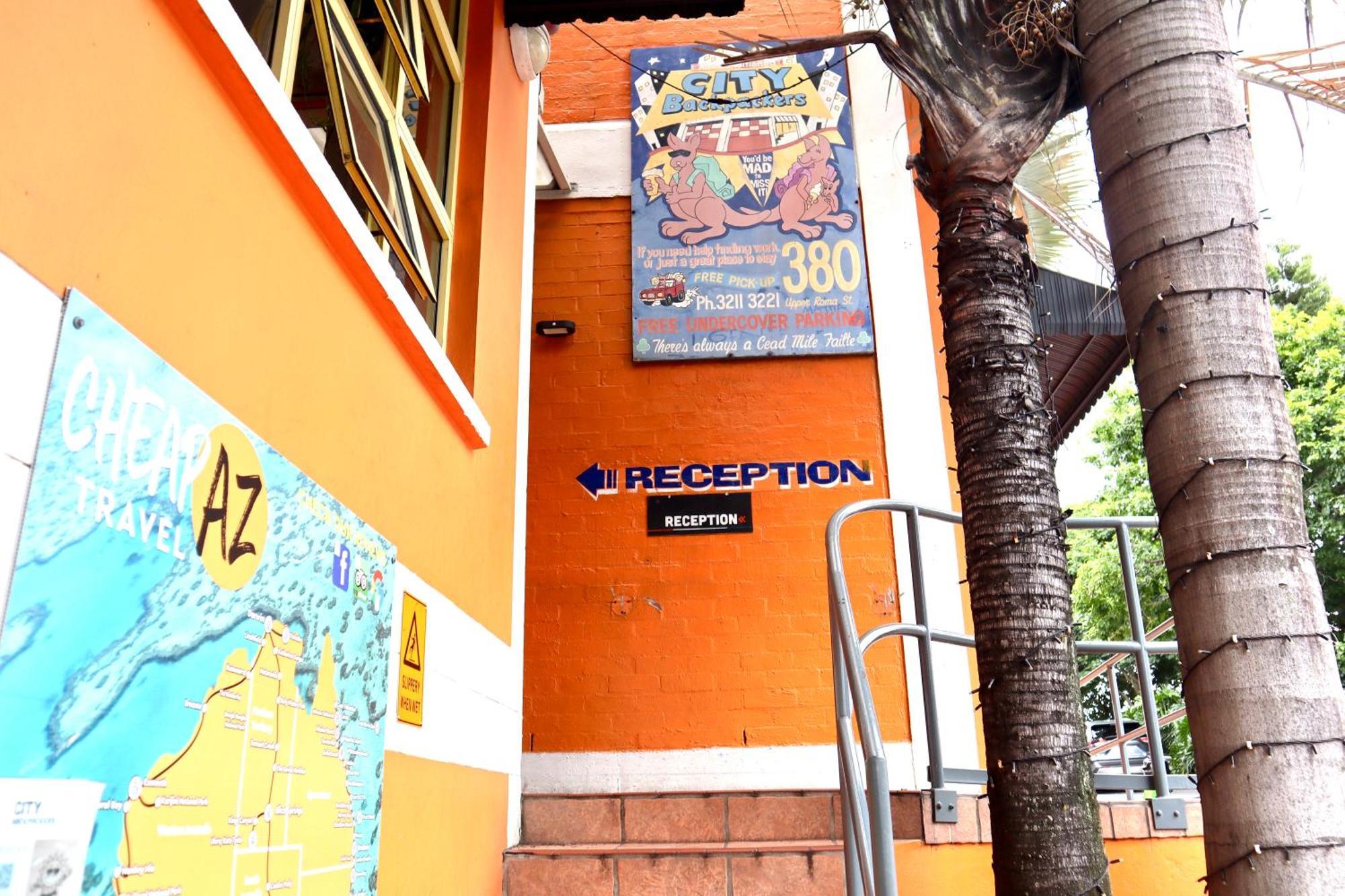 City Backpackers Hq Брисбен Экстерьер фото